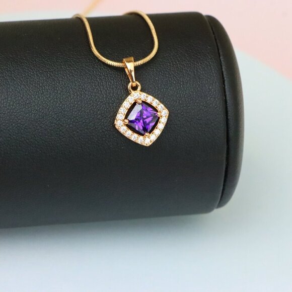 "Princess-Cut Purple Halo Pendant in Gold Plated Brass – Glam Touch, XPPT1793 - Picture 4 of 13